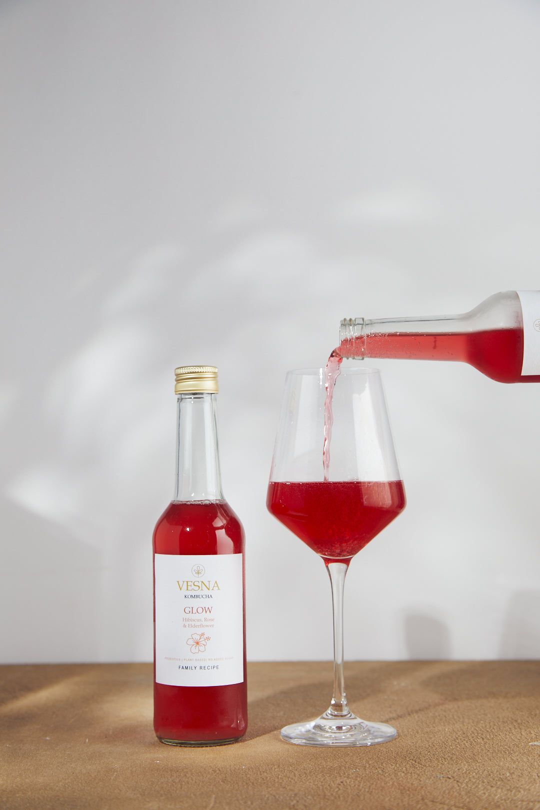 Glow kombucha 330ml — hibiscus, rose and elderflower, small batch craft UK