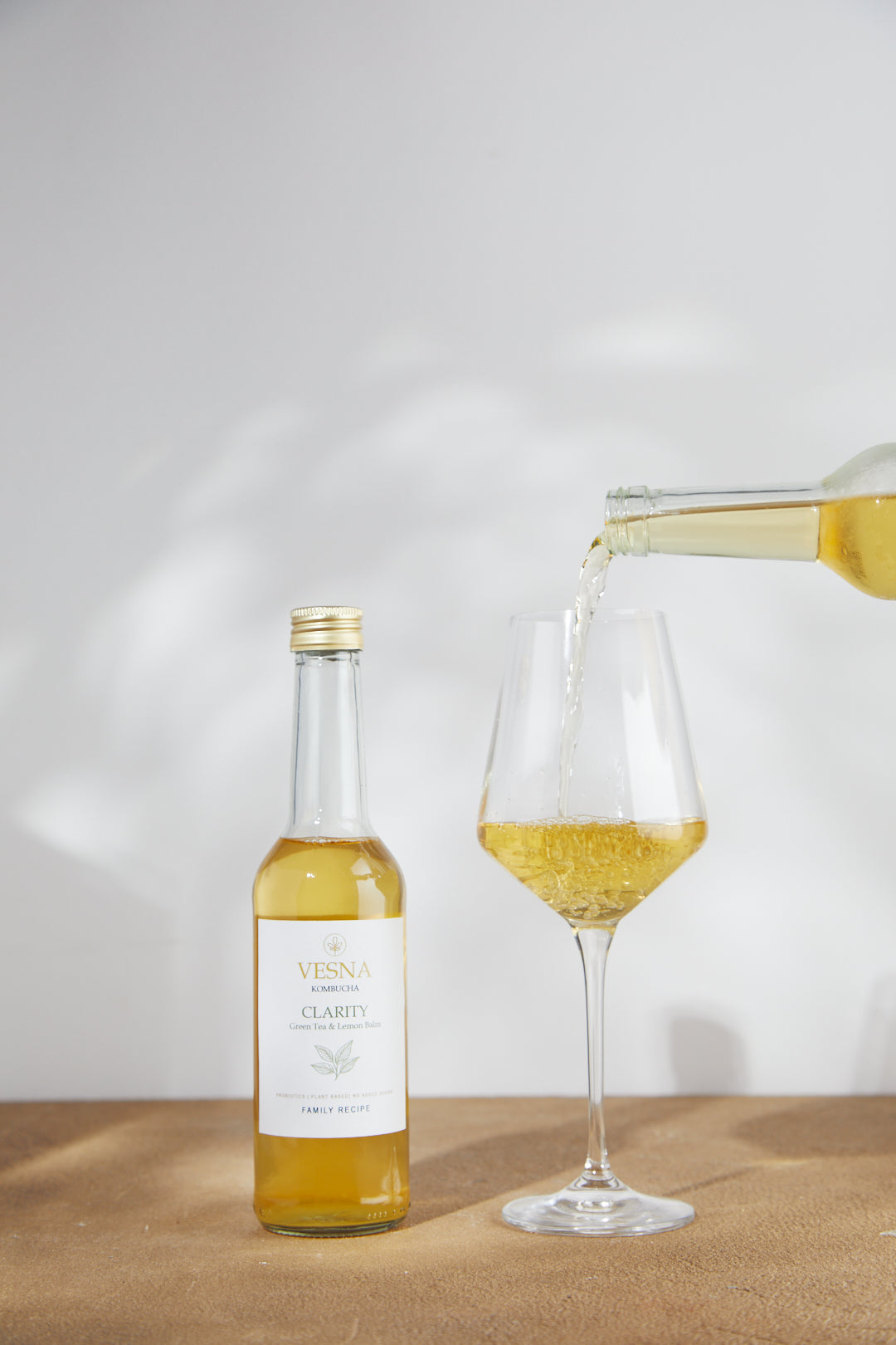 Clarity kombucha 330ml —green tean and lemon balm, small batch craft UK